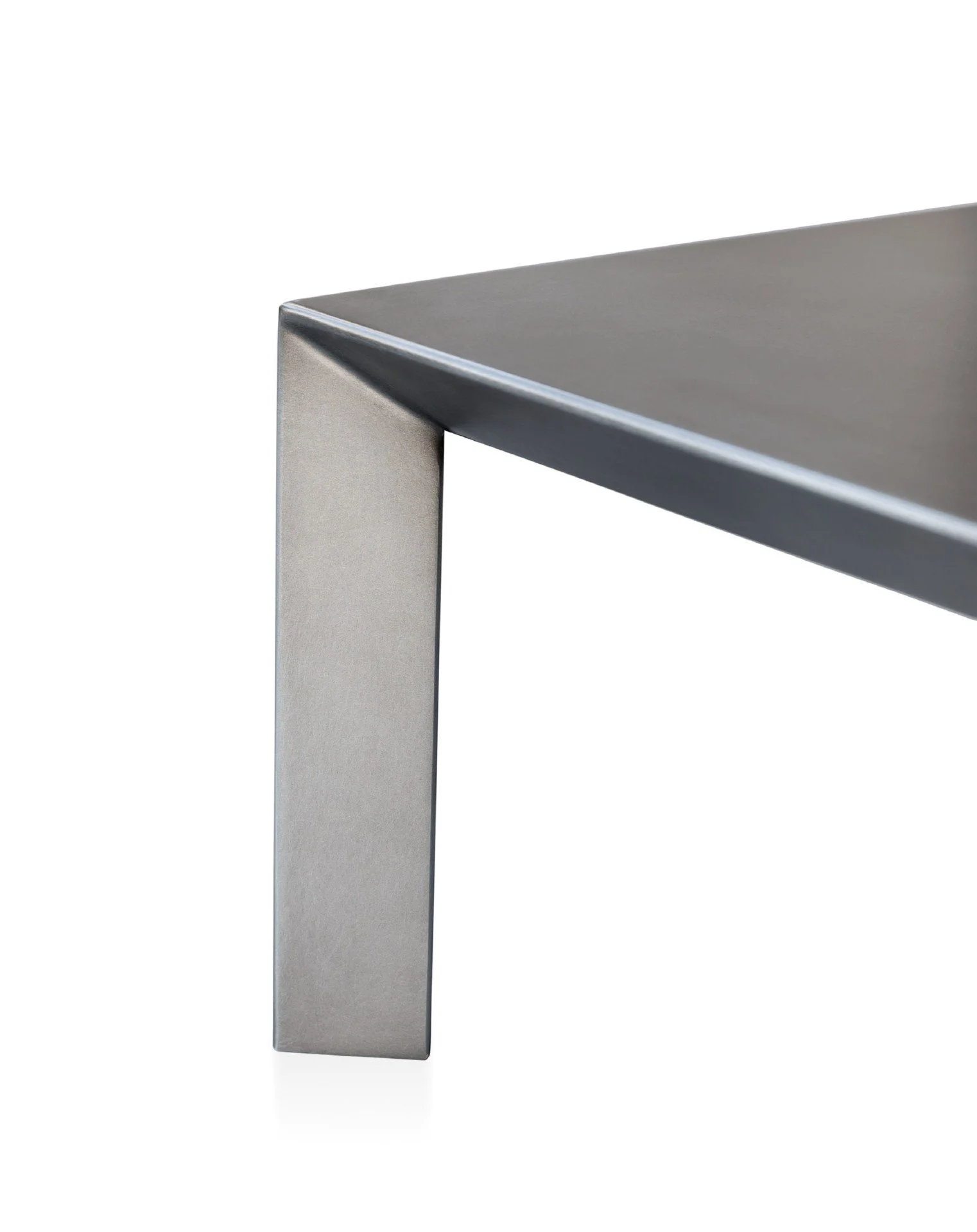 DIVINEDESIGNCENTER_MONO_COFFEETABLE_3.jpg