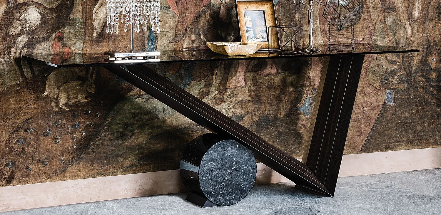 DIVINEDESIGNCENTER_VALENTINO_CONSOLE_2.jpg