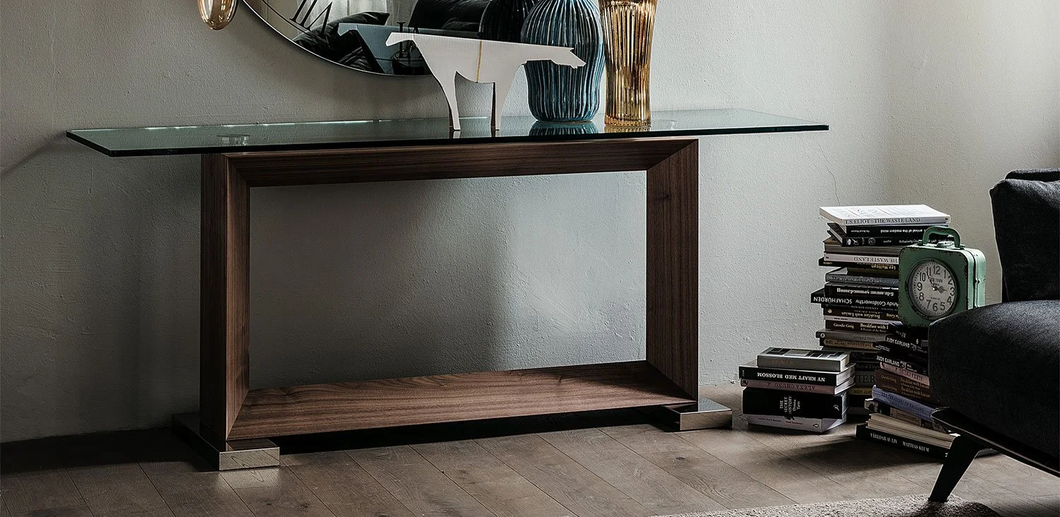 DIVINEDESIGNCENTER_MONACO_CONSOLE_2.jpg