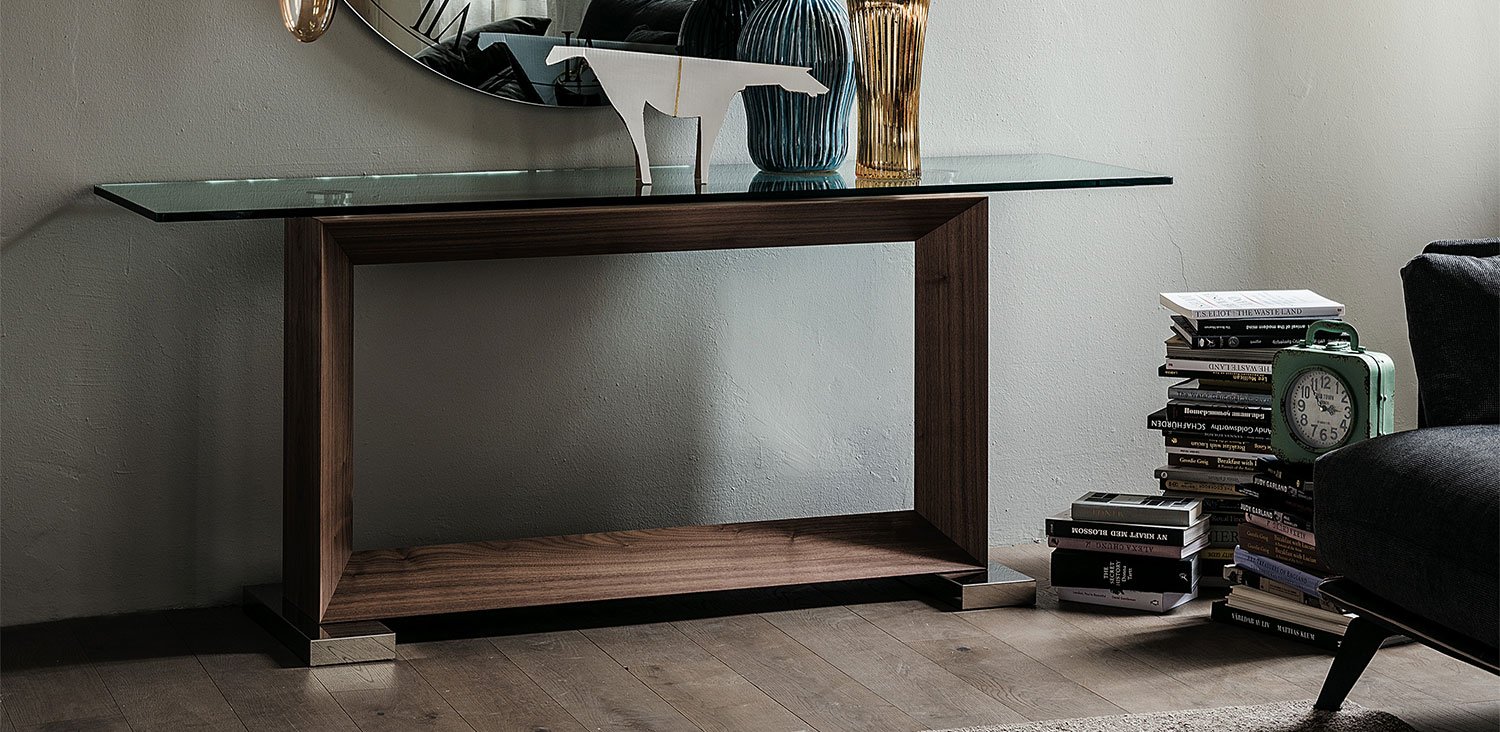 DIVINEDESIGNCENTER_MONACO_CONSOLE_2.jpg
