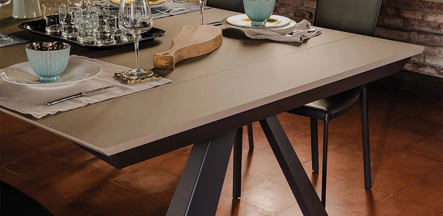 DIVINEDESIGNCENTER_CONVIVIUM_CONSOLE_3.jpg