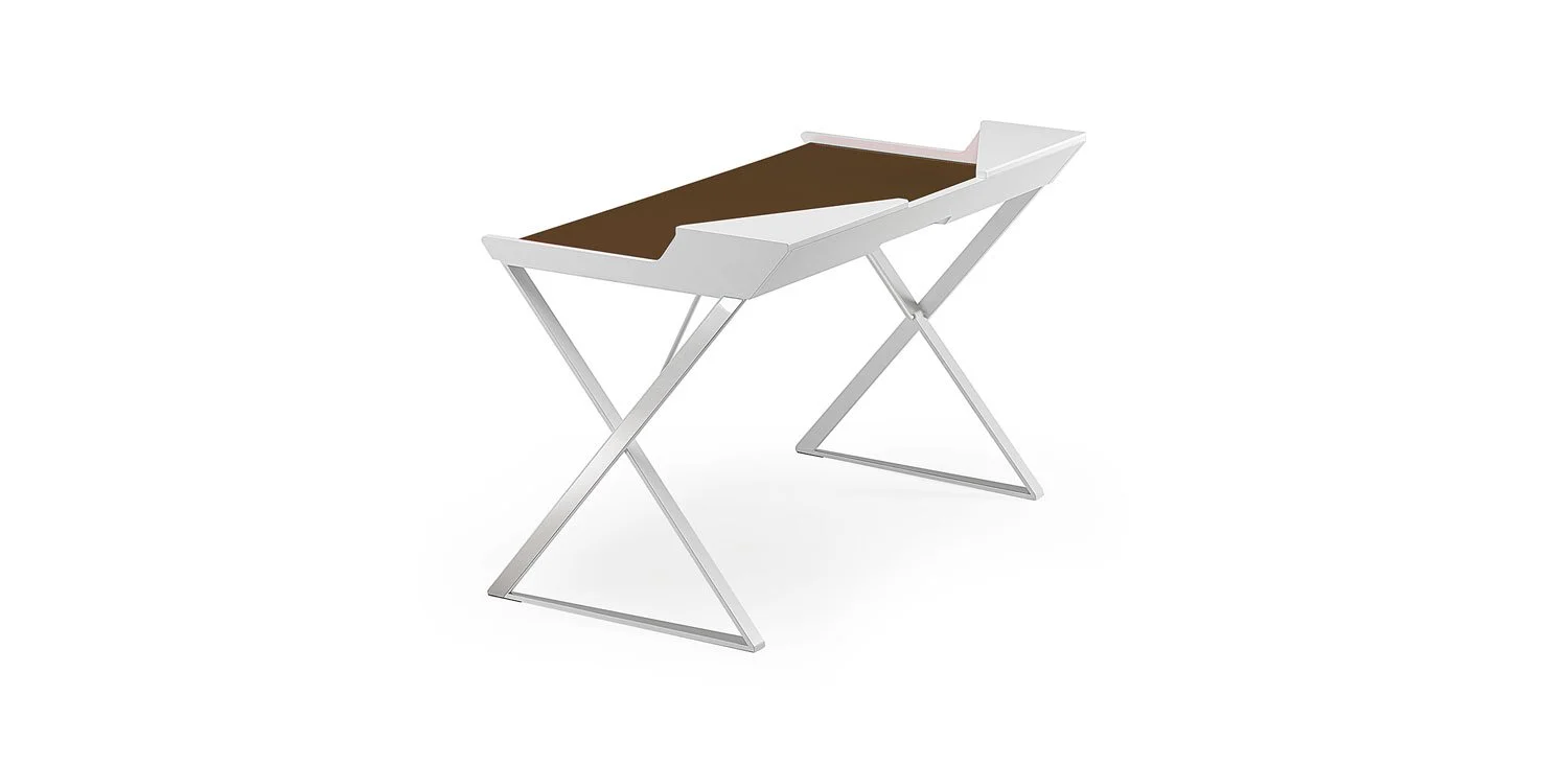 DIVINEDESIGNCENTER_QWERTY_DESK_6.jpg
