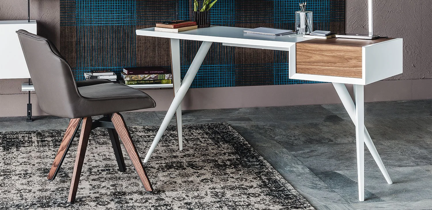 BATIK DESK