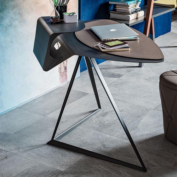 DIVINEDESIGNCENTER_STORM_DESK_6.jpg