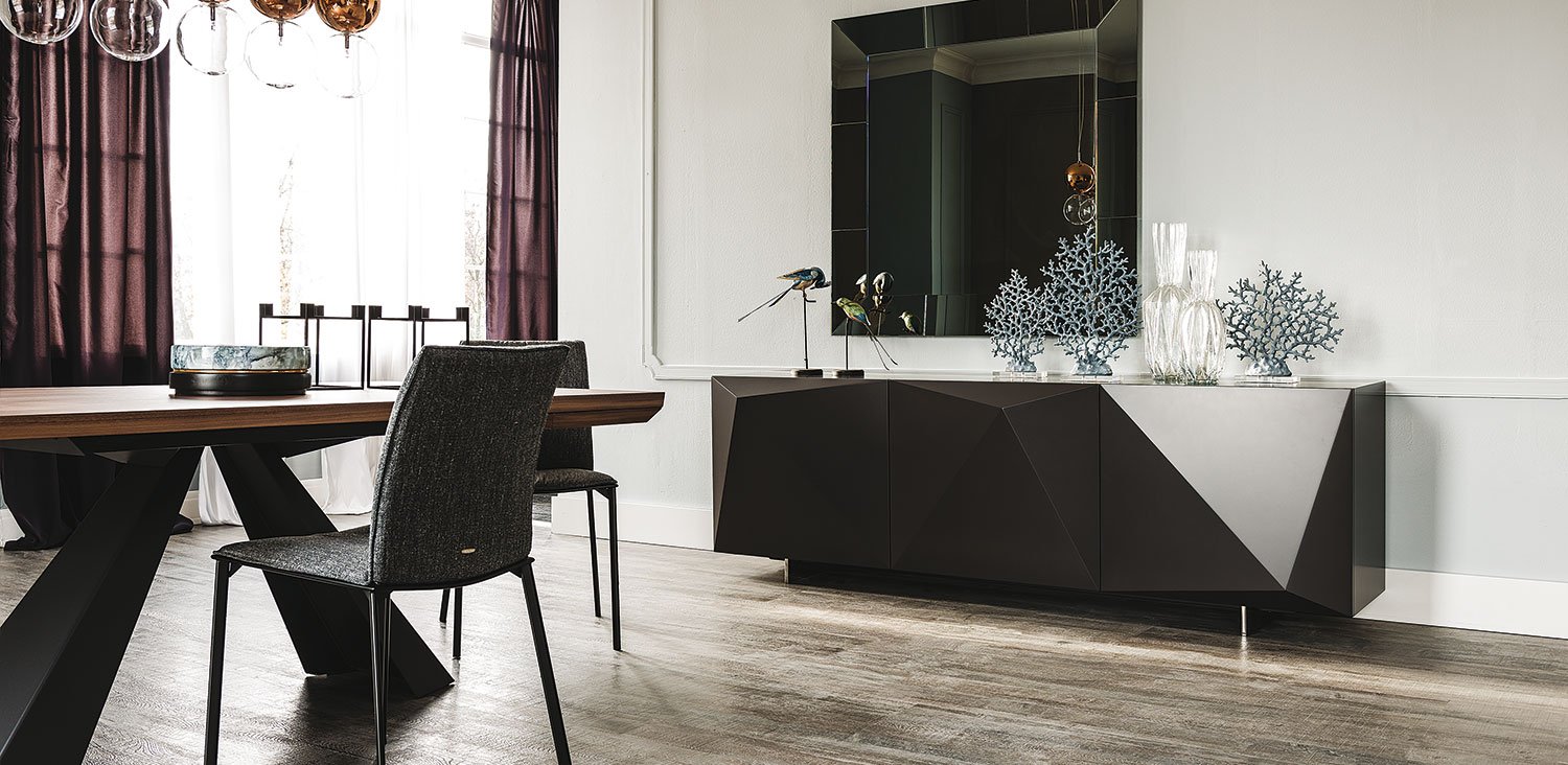 DIVINEDESIGNCENTER_KAYAK_SIDEBOARD_2.jpg