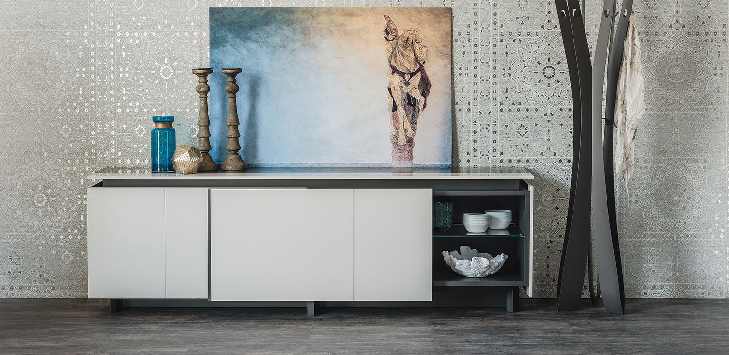 DIVINEDESIGNCENTER_EUROPA_SIDEBOARD_6.jpg