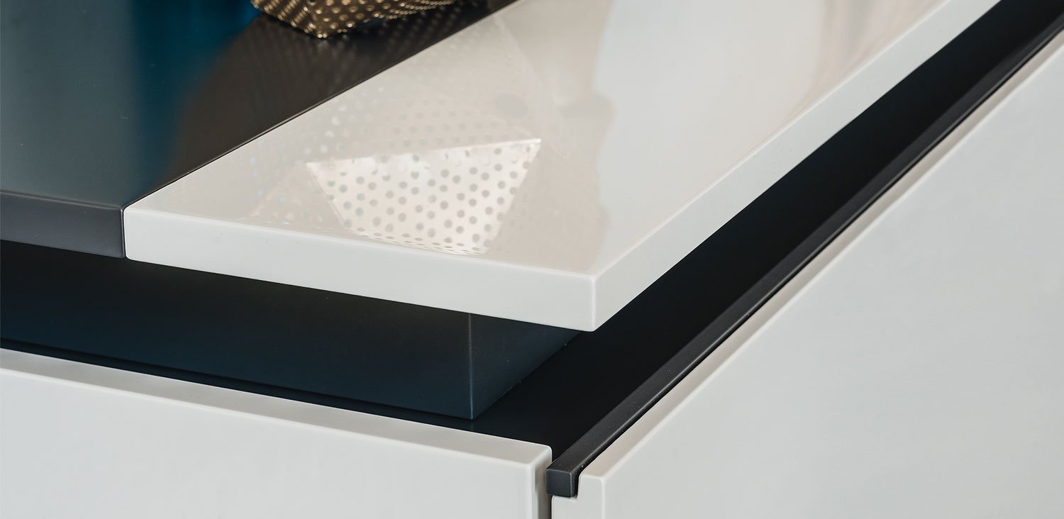 DIVINEDESIGNCENTER_EUROPA_SIDEBOARD_8.jpg