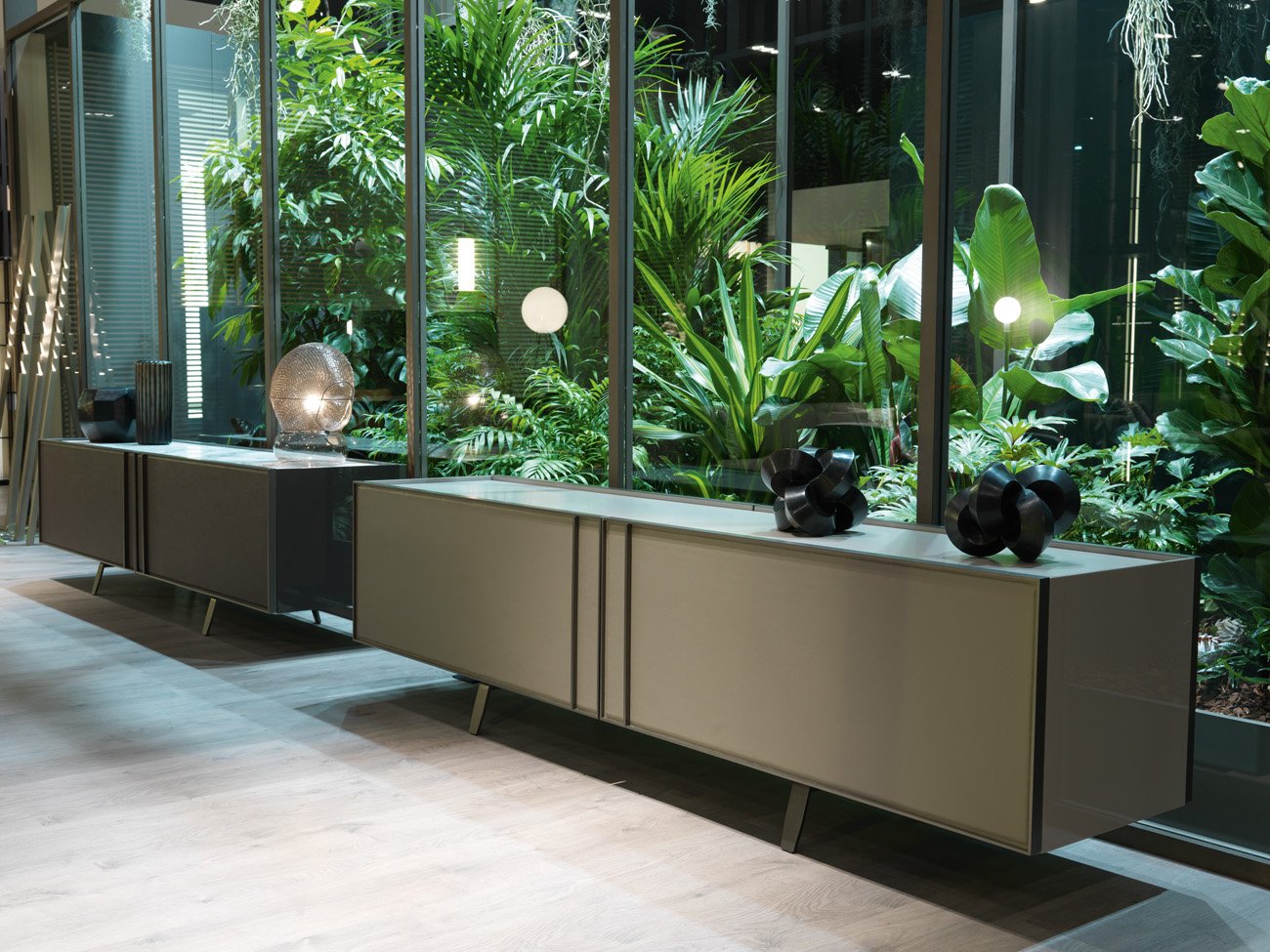 MADISON SIDEBOARD
