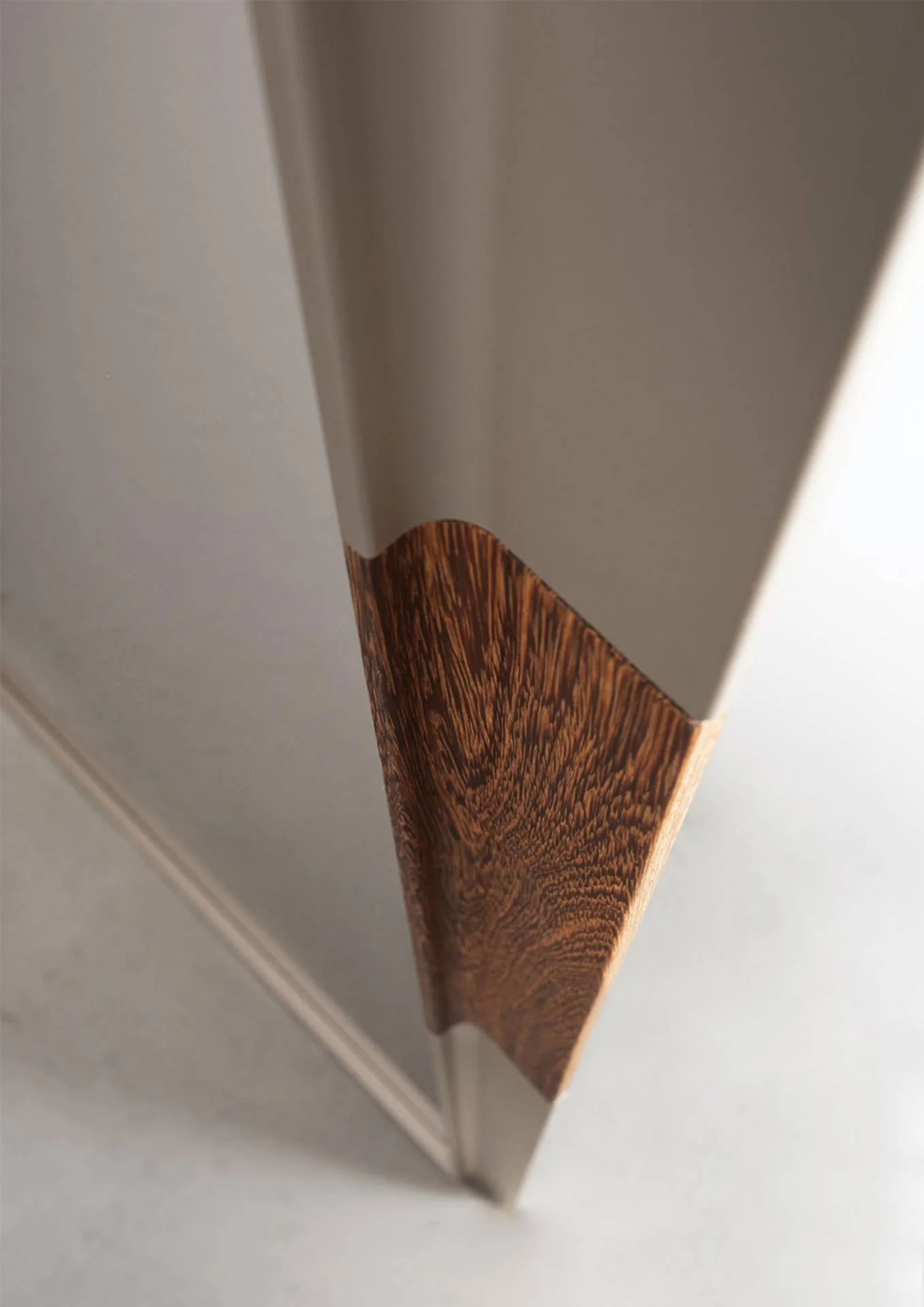 DIVINEDESIGNCENTER_QUINTA_INTERIORDOOR_8.jpg