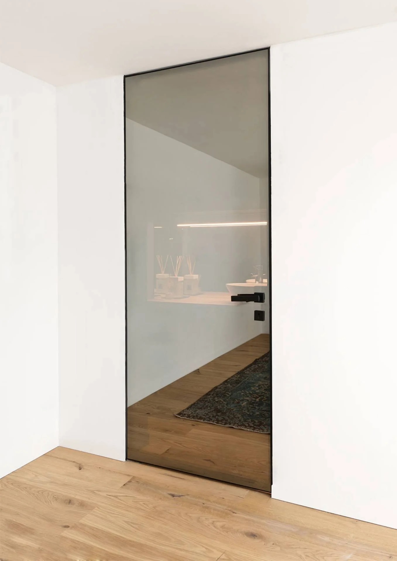 DIVINEDESIGNCENTER_QUADRA_INTERIORDOOR_4.jpg