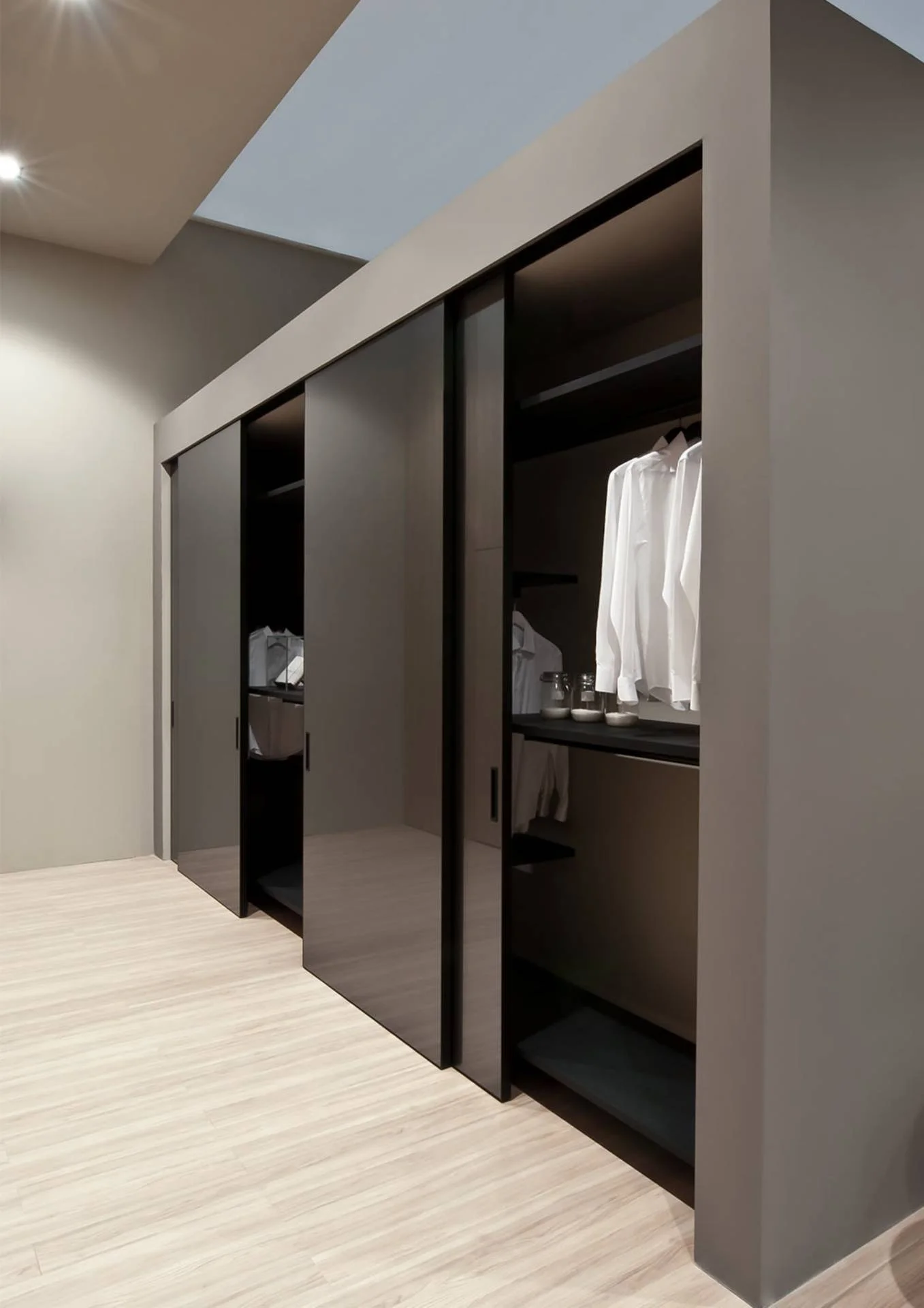 DIVINEDESIGNCENTER_NIM_INTERIORDOOR_3.jpg