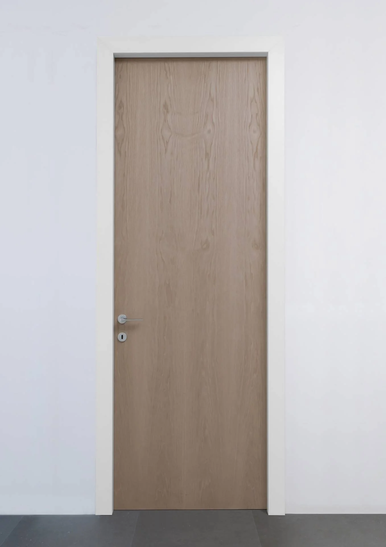 DIVINEDESIGNCENTER_LEVEL_INTERIORDOOR_12.jpg