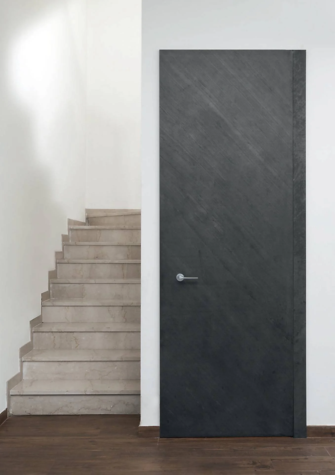 DIVINEDESIGNCENTER_LEVEL_INTERIORDOOR_7.jpg