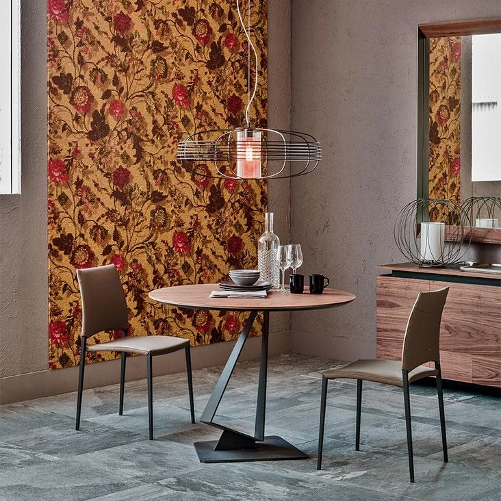 ROGER TABLE