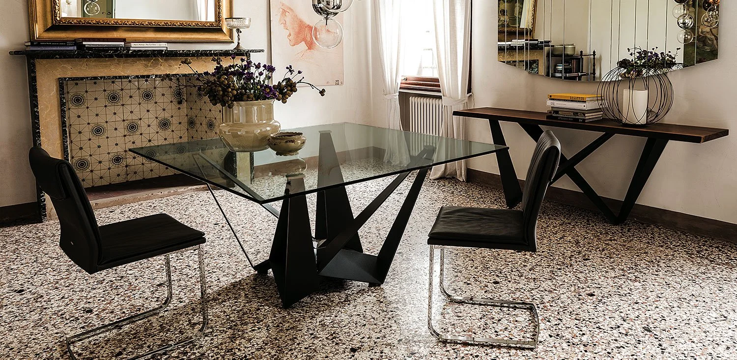 SKORPIO TABLE