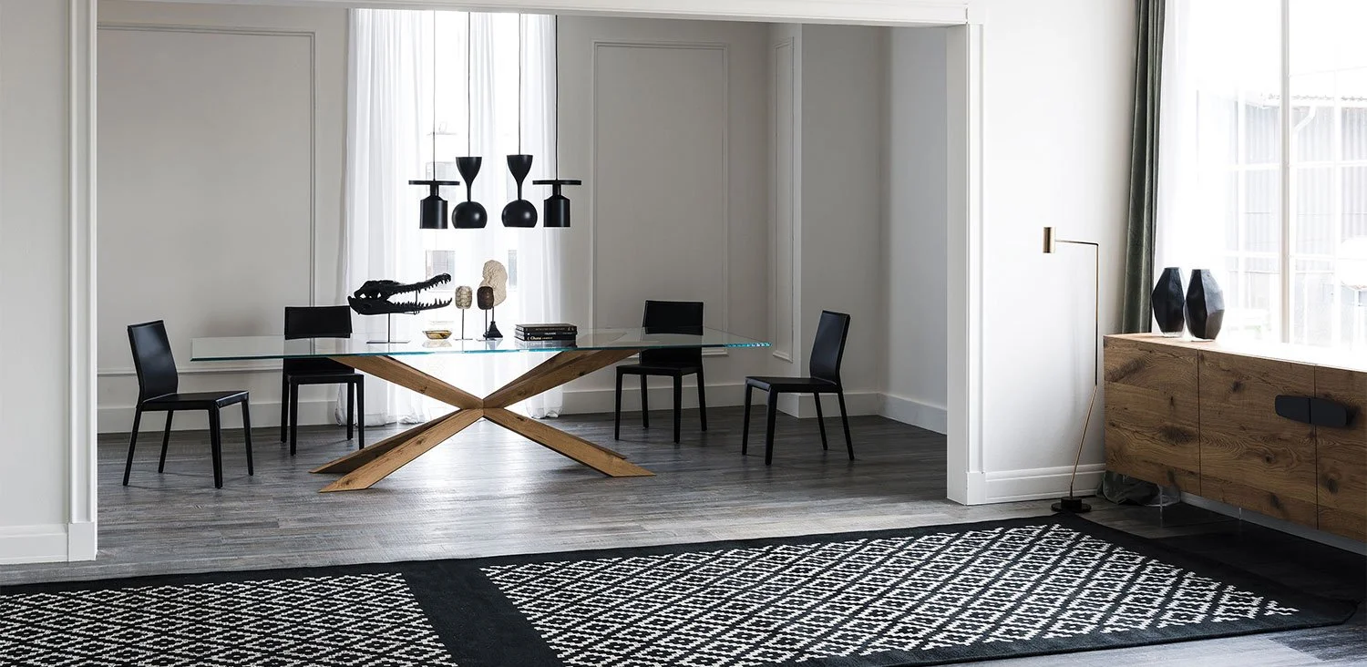 DIVINEDESIGNCENTER_SPYDER_TABLE_3.jpg