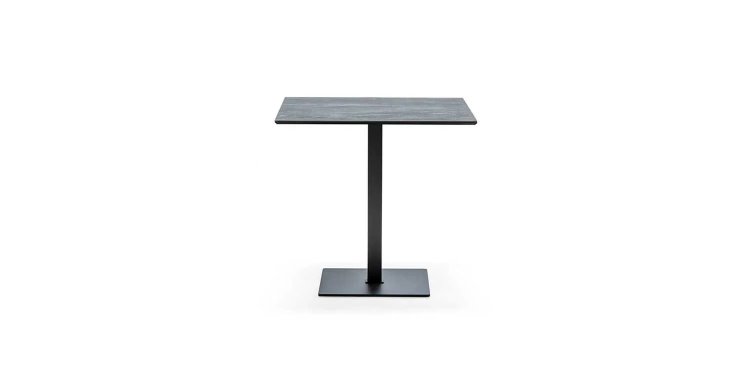 DIVINEDESIGNCENTER_XOMKERAMIK_TABLE_5.jpg