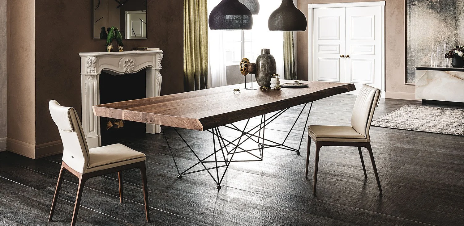 DIVINEDESIGNCENTER_GORDONDEEPWOOD_TABLE_3.jpg