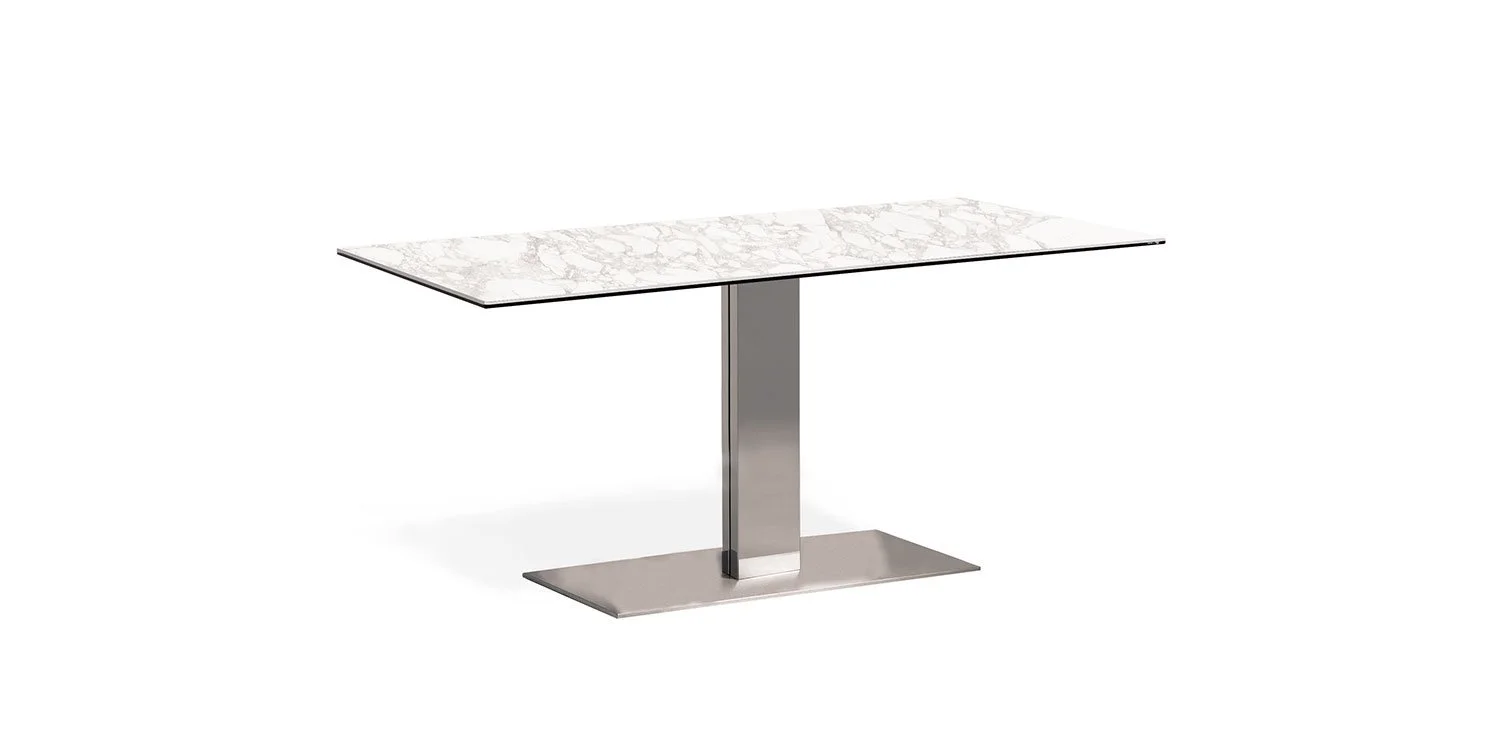 1_DIVINEDESIGNCENTER_ELVISKERAMIK_TABLE_1.jpg