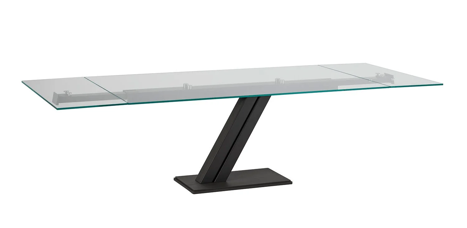 DIVINEDESIGNCENTER_ZEUSDRIVE_TABLE_1.jpg