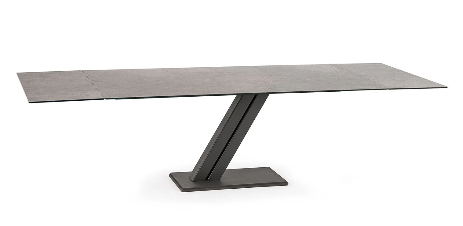 1_DIVINEDESIGNCENTER_ZEUSKERAMIKDRIVE_TABLE_3.jpg