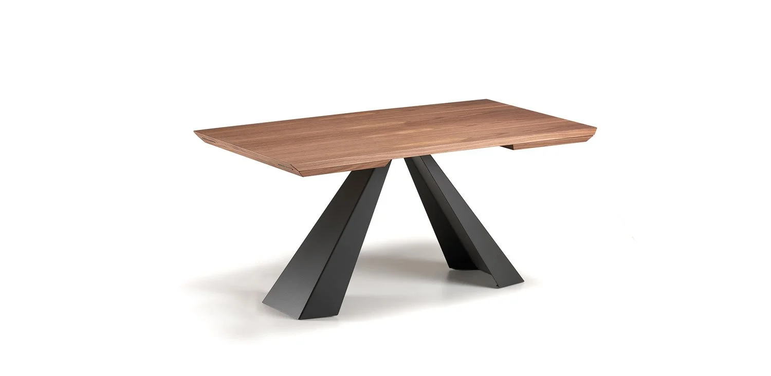 DIVINEDESIGNCENTER_ELIOTWOODDRIVE_TABLE_1.jpg