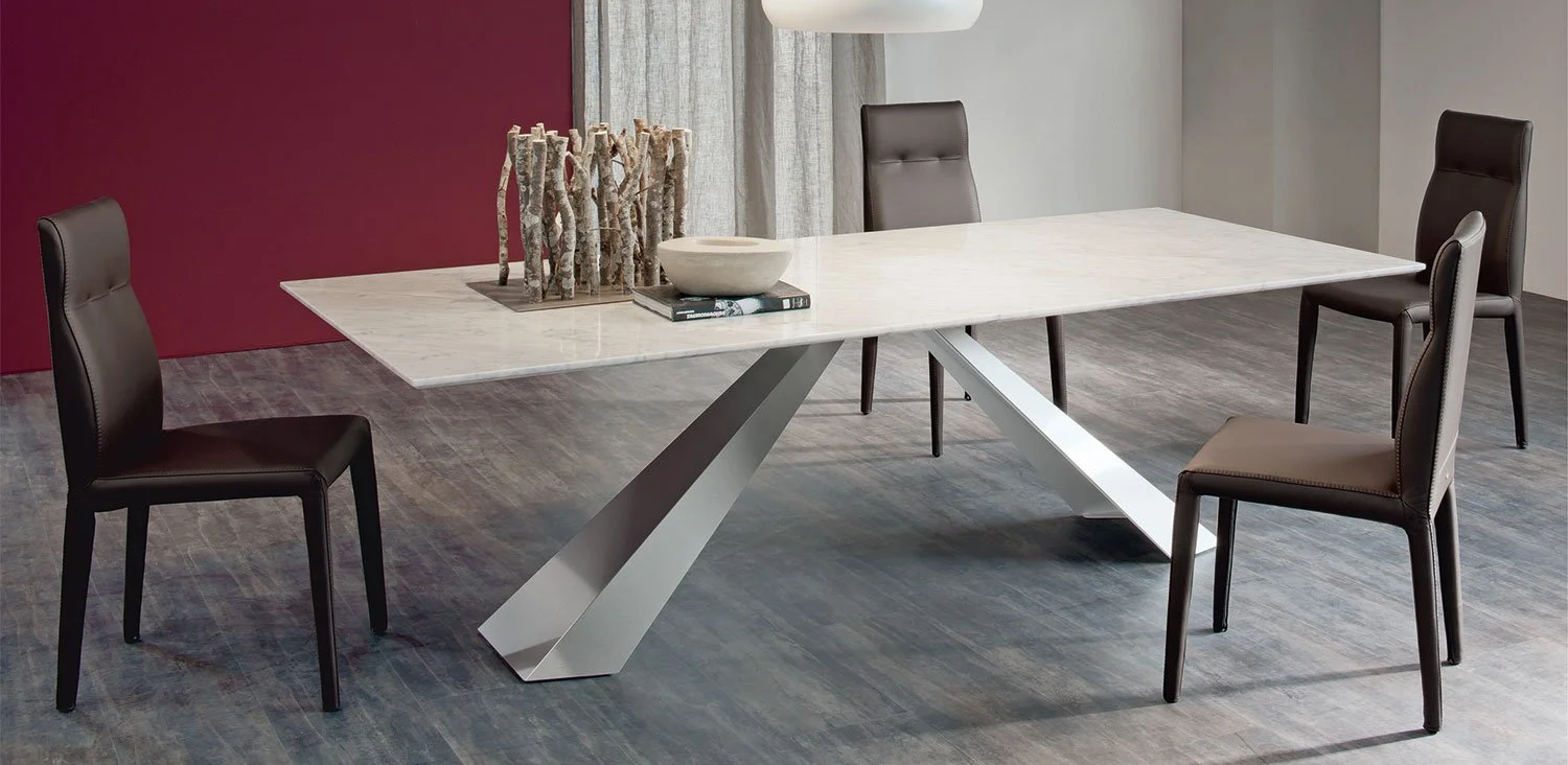 DIVINEDESIGNCENTER_ELIOT_TABLE_3.jpg