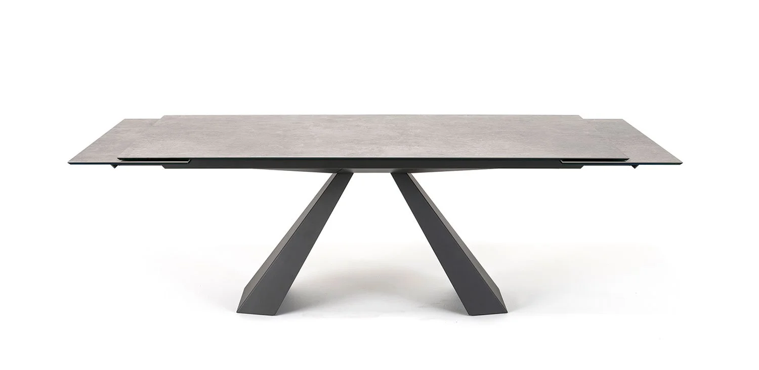 1_DIVINEDESIGNCENTER_ELIOTKERAMIKDRIVE_TABLE_3.jpg