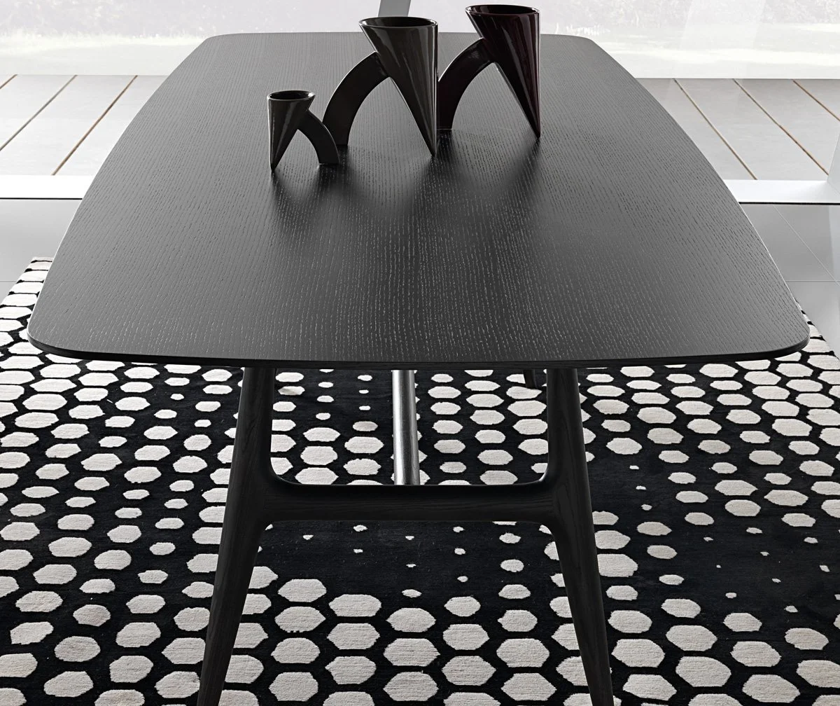 DIVINEDESIGNCENTER_GAUDI_TABLE_3.jpg