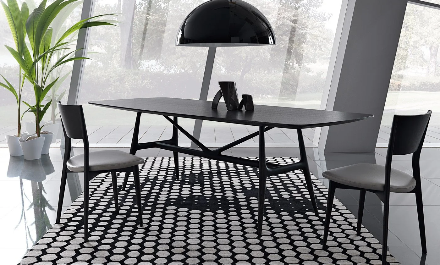 GAUDI TABLE