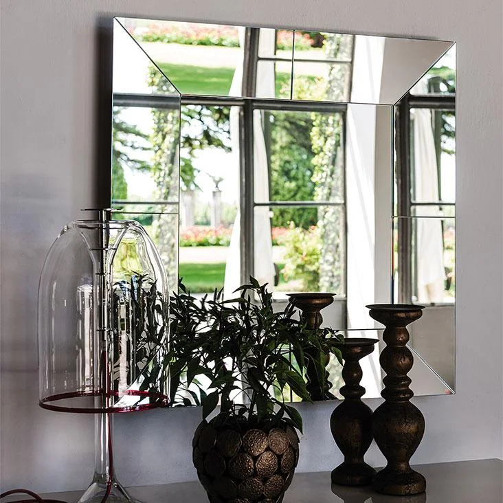 DIVINEDESIGNCENTER_REGAL_MIRROR_2.jpg