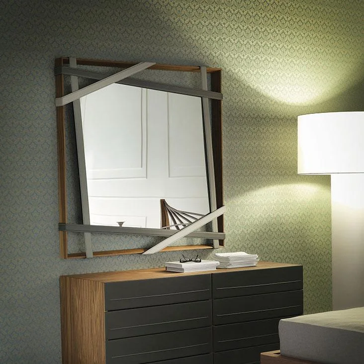 1_DIVINEDESIGNCENTER_REBUS_MIRROR_3.jpg