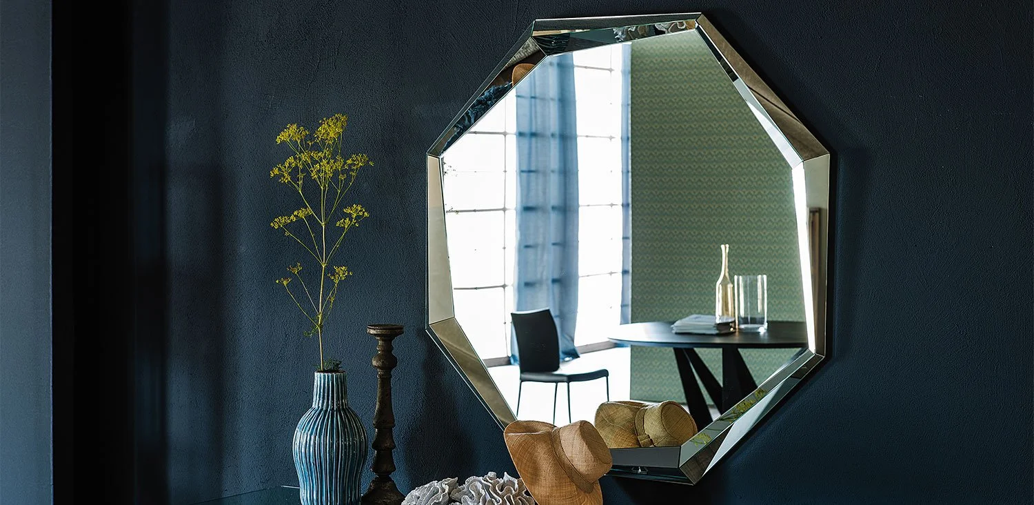DIVINEDESIGNCENTER_EMERALD_MIRROR_2.jpg