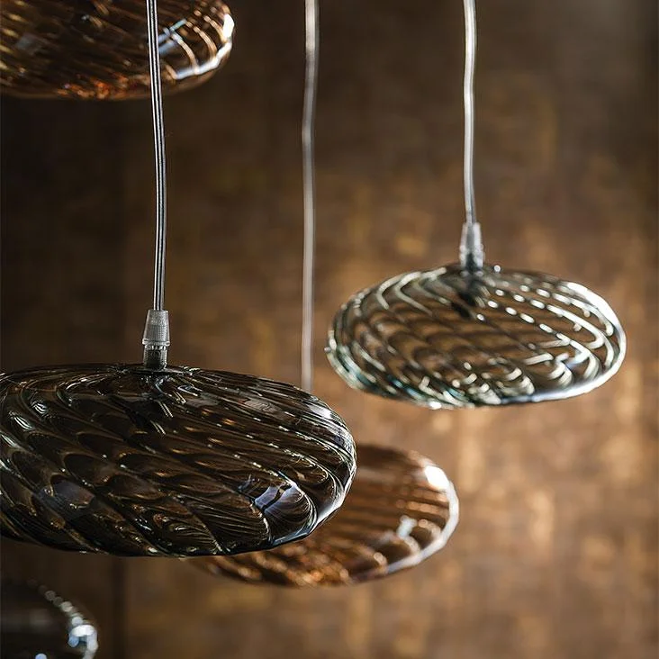 DIVINEDESIGNCENTER_LIMZ_LAMP_1.jpg