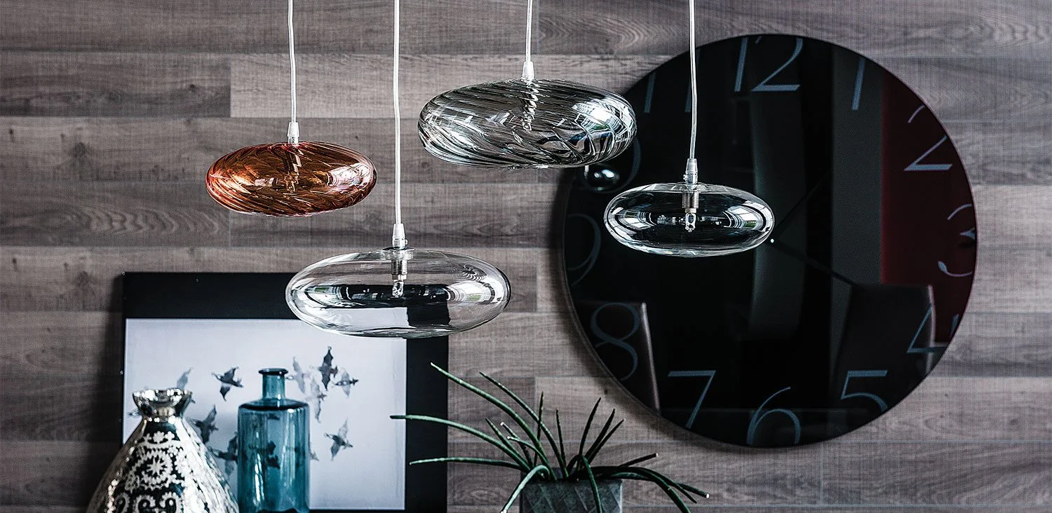 DIVINEDESIGNCENTER_LIM_LAMP_3.jpg