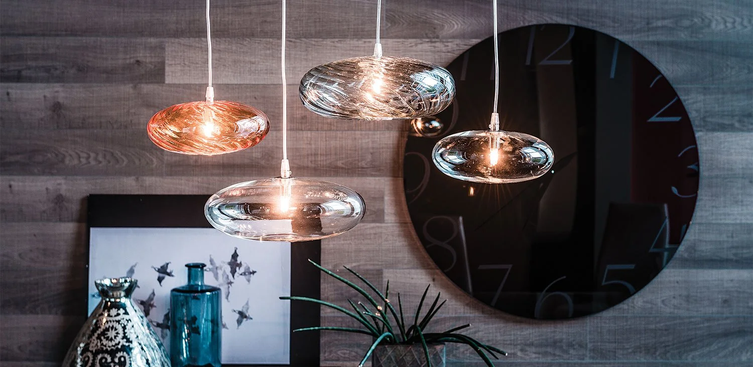 1_DIVINEDESIGNCENTER_LIM_LAMP_1.jpg