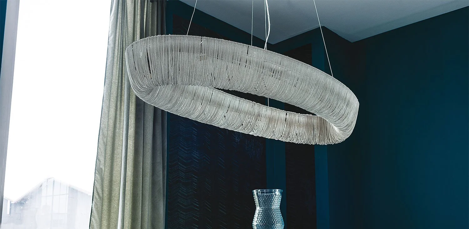DIVINEDESIGNCENTER_CELLINI_LAMP_2.jpg