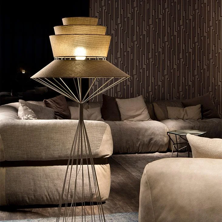 DIVINEDESIGNCENTER_BOLERO_LAMP_4.jpg