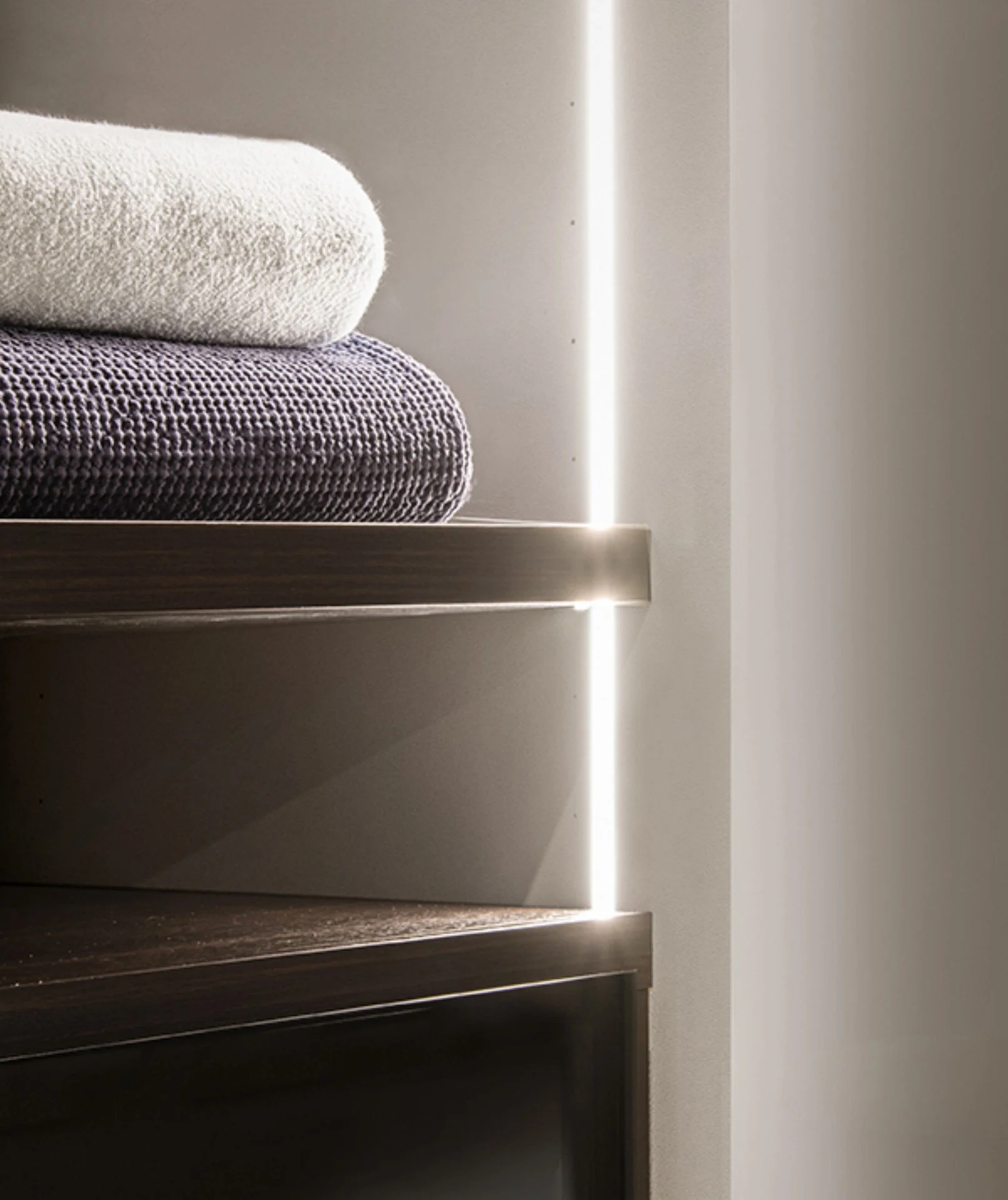 divine-design-center-boston-arketipo-18_interno-armadio_2.jpg