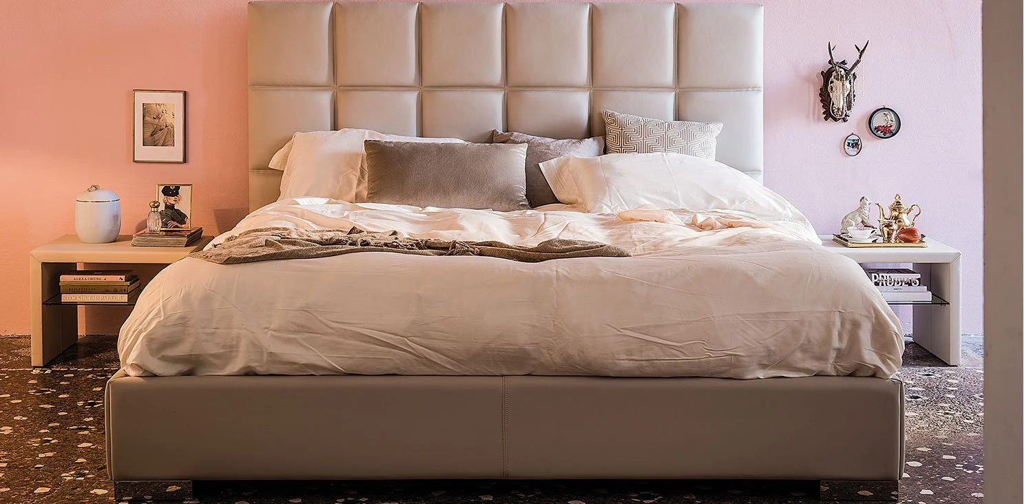 DIVINEDESIGNCENTER_WILLIAM_BED_4.jpg