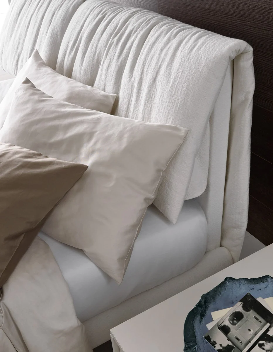 DIVINEDESIGNCENTER_BEATRICE_BED_3.jpg