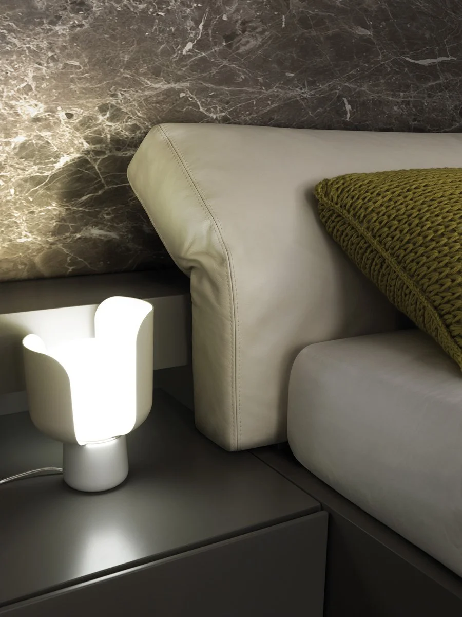 DIVINEDESIGNCENTER_BRIDGE_BED_2.jpg