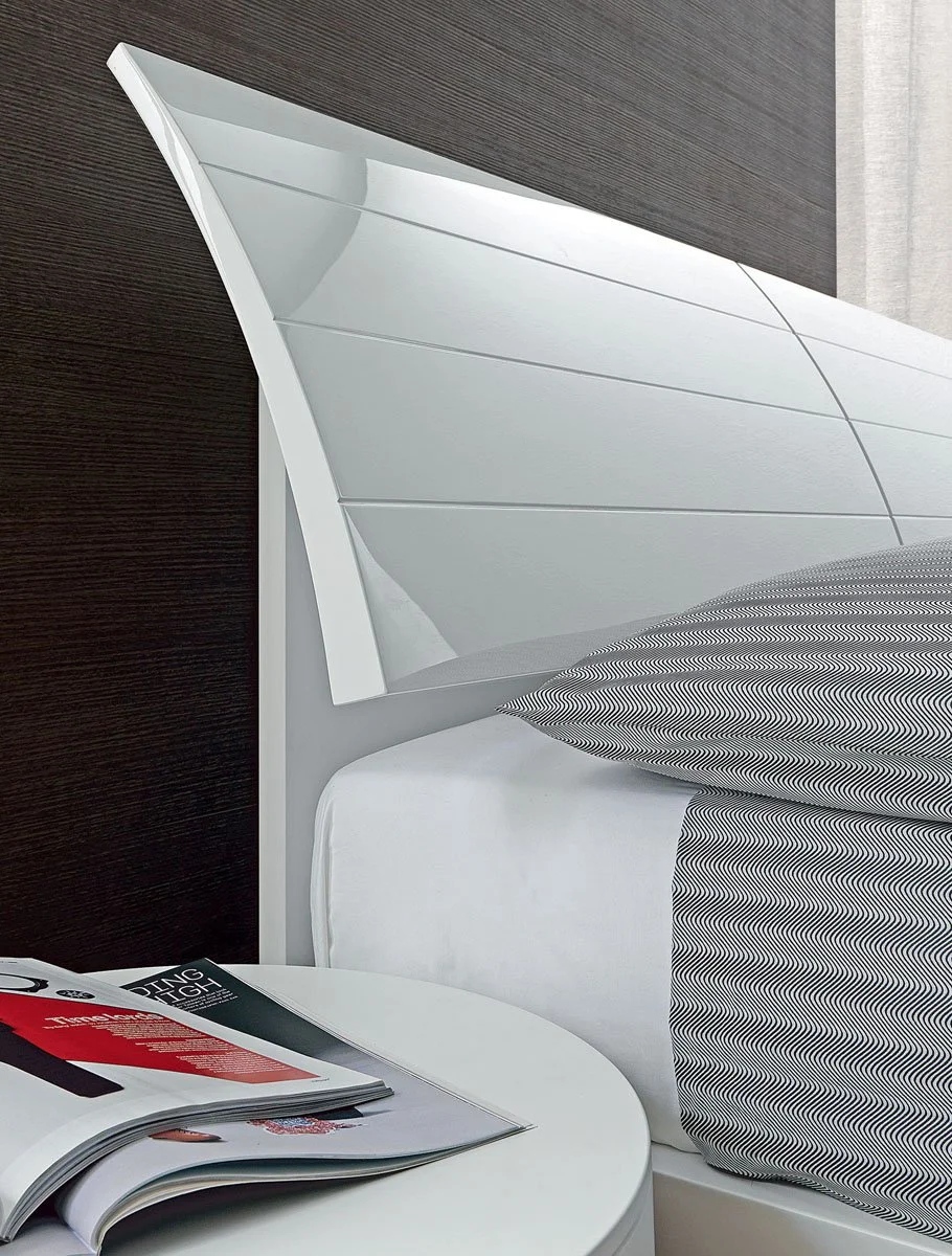 DIVINEDESIGNCENTER_GIORGIA_BED_7.jpg