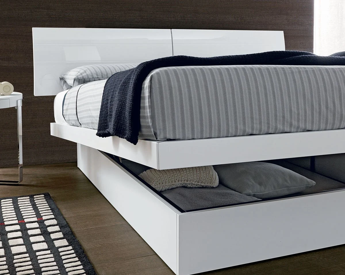 DIVINEDESIGNCENTER_GIORGIA_BED_6.jpg