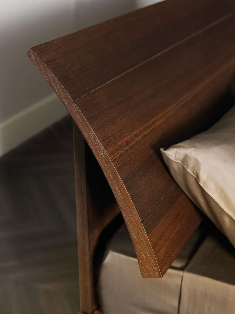 DIVINEDESIGNCENTER_GIORGIA_BED_1.jpg