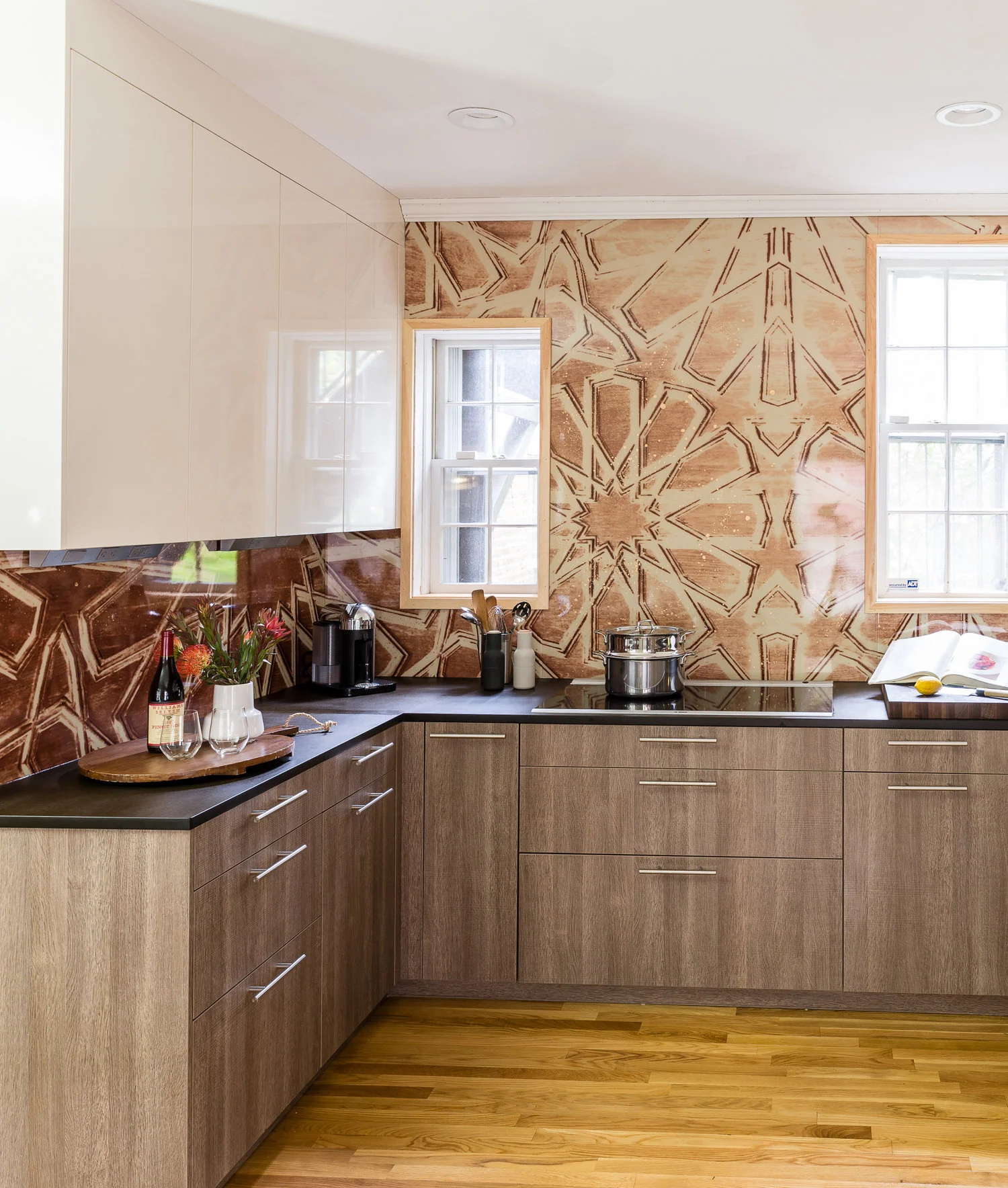 BOSTON BACK BAY VILLAGE ECLECTIC MODERN LEICHT KITCHEN