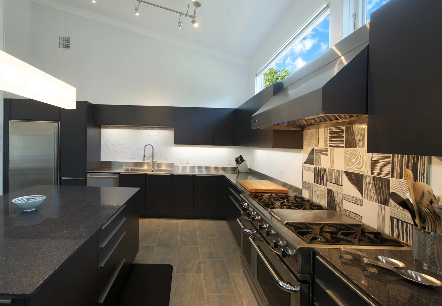 BOSTON NEWTON CONTEMPORARY LEICHT KITCHEN