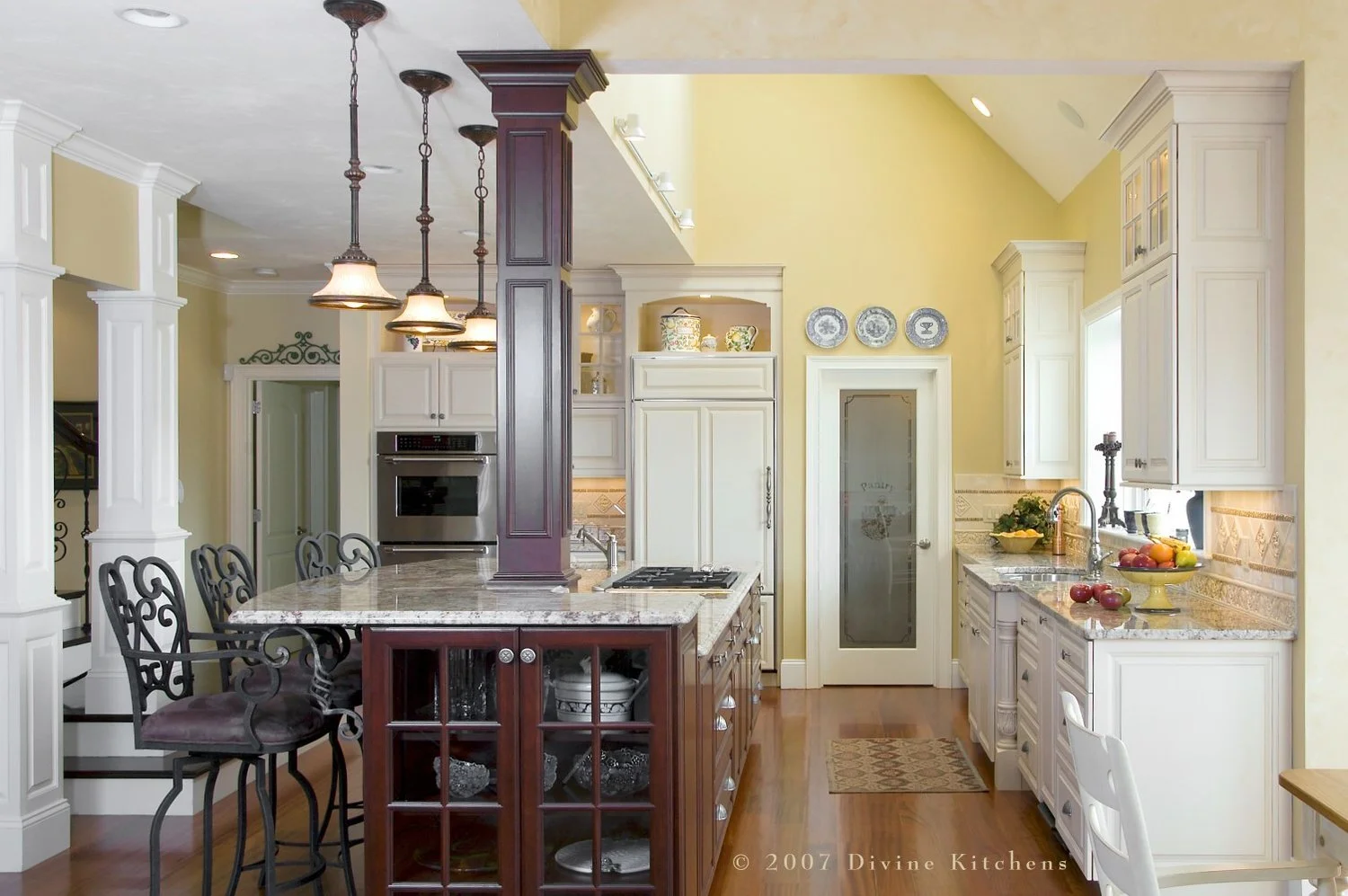 Image showcasing BOSTON METROWEST TRADITIONAL KITCHENS-WITH SOARING CEILINGS — Divine ...