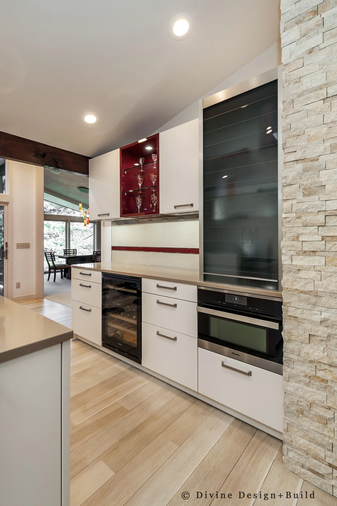 BOSTON NEWTON FRANK LLOYD WRIGHT TRANSITIONAL LEICHT KITCHEN RED