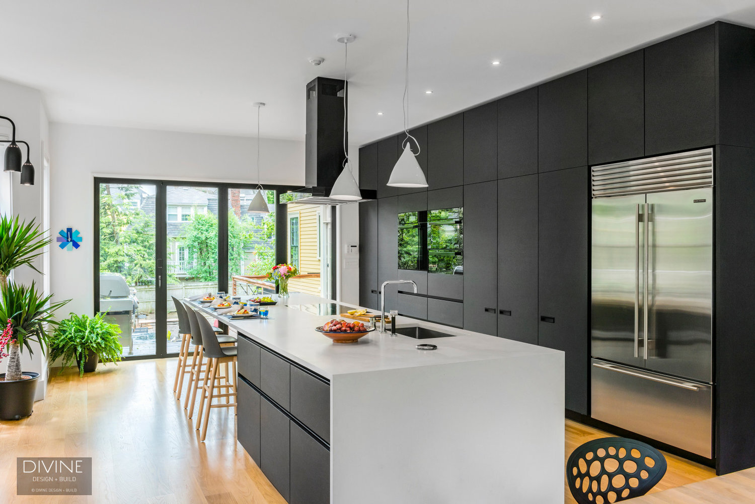 Go Modern and Contemporary with Black Kitchen Appliances  Black appliances  kitchen, Black kitchens, Grey kitchen cabinets
